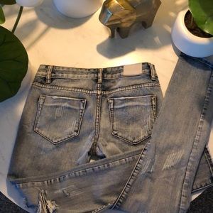 Sugar Magnolia Distressed Jeans